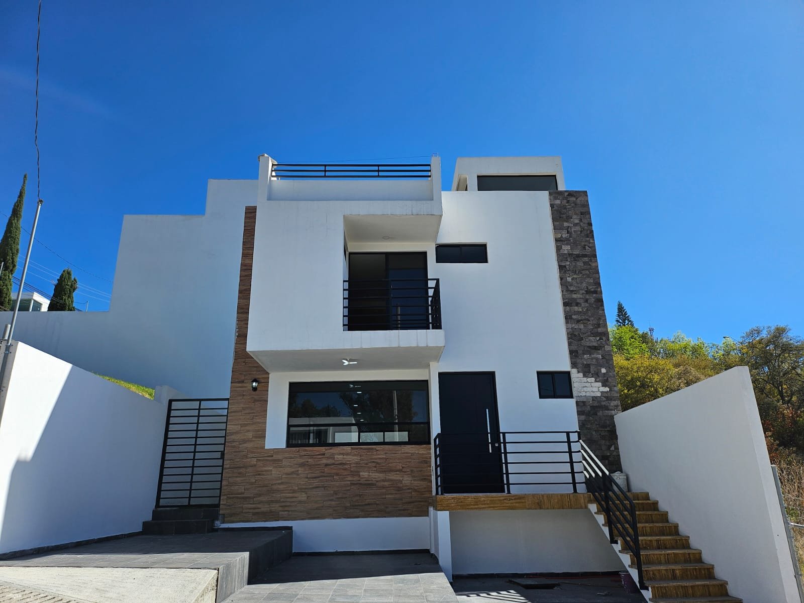 1. CASA VENTA LA CALERA 1. Casa Venta La Calera