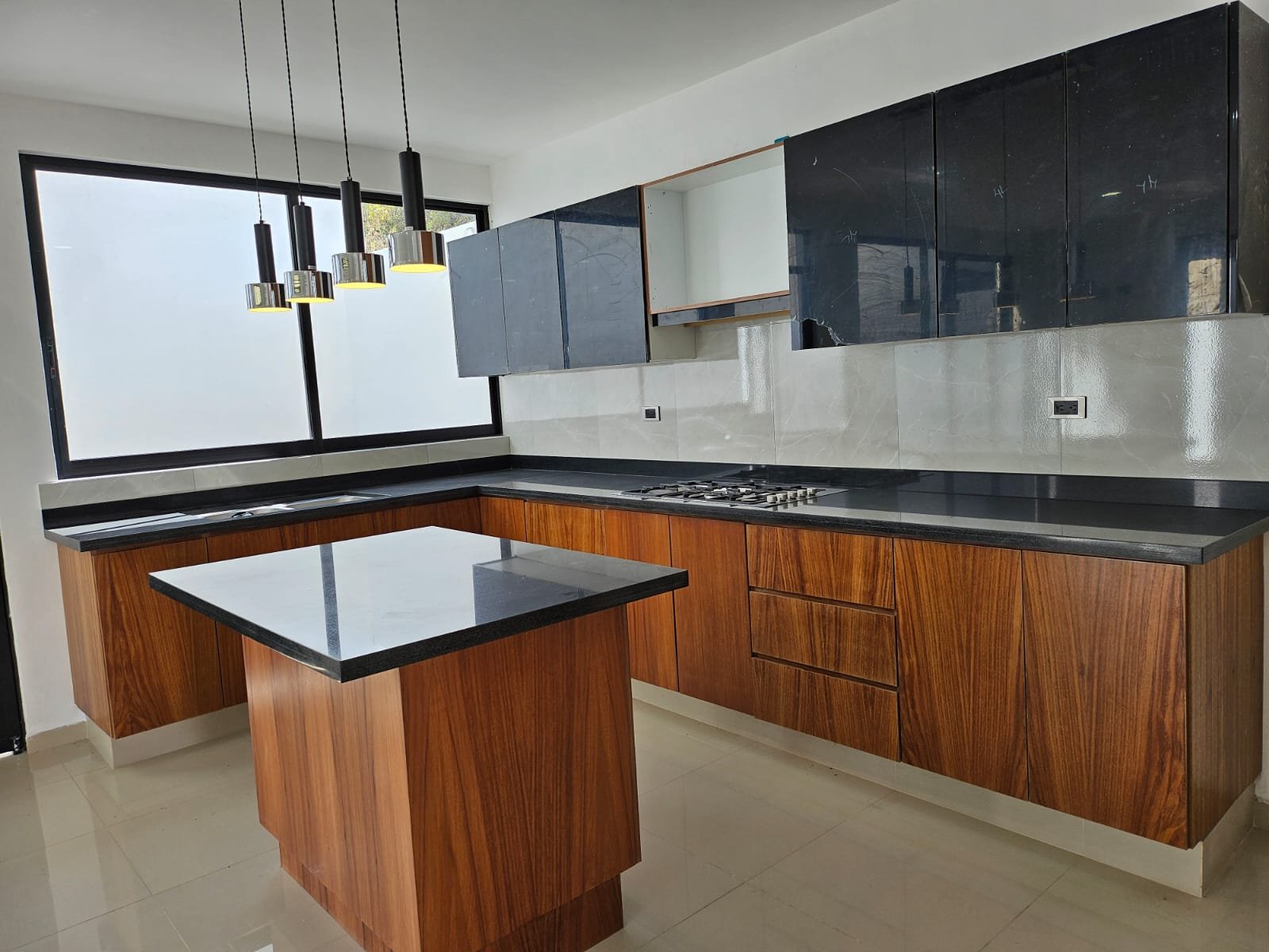 3. CASA VENTA LA CALERA 3. Casa Venta La Calera