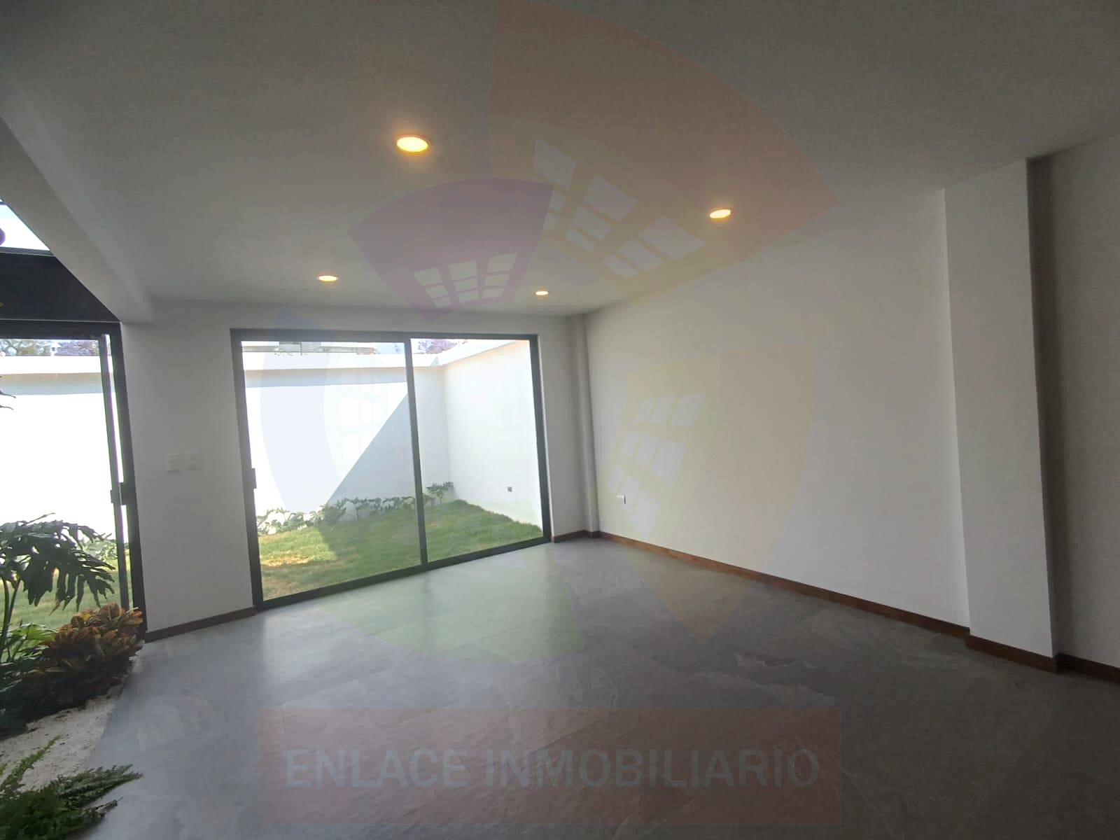 Brochure_Vallarta_14-006