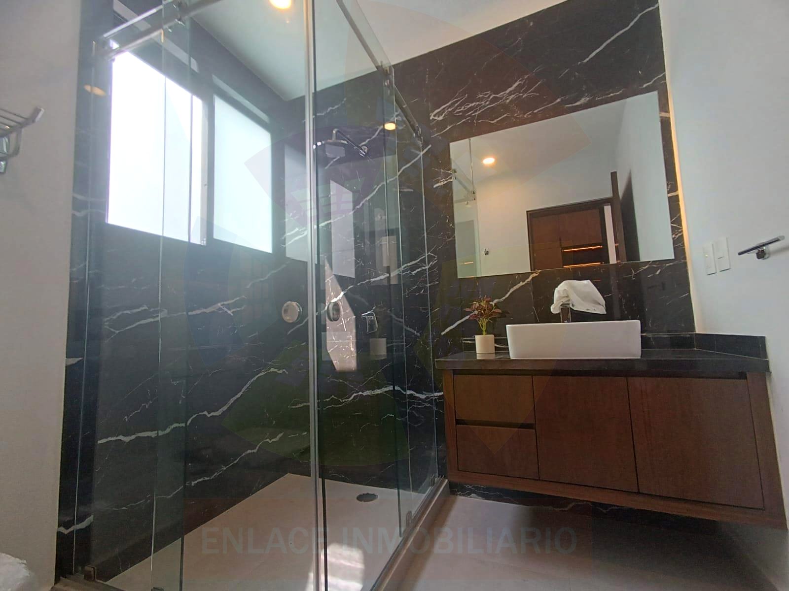 Brochure_Vallarta_14-023