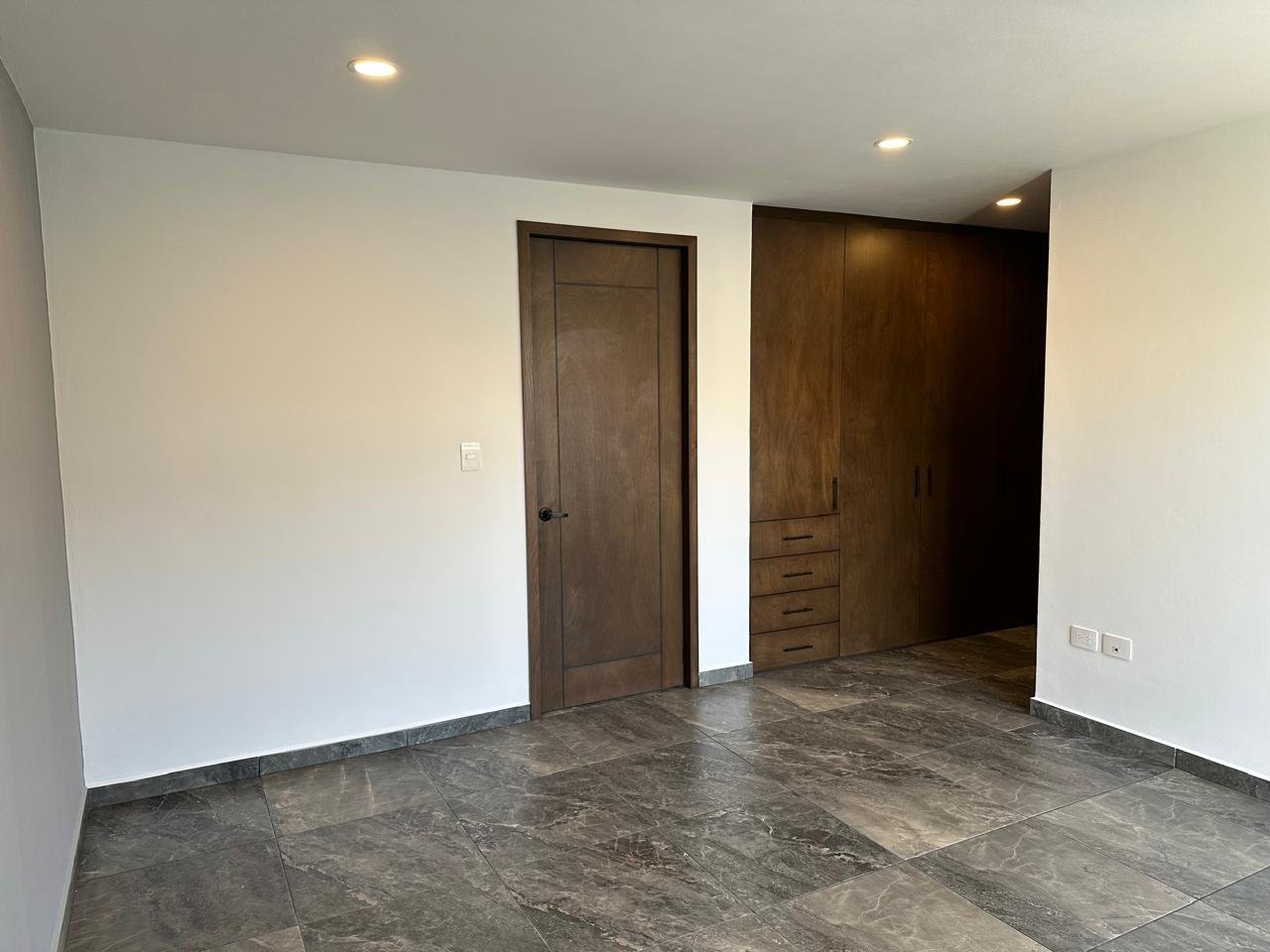 WhatsApp Image 2025-04-09 at 1.54.56 PM (1)