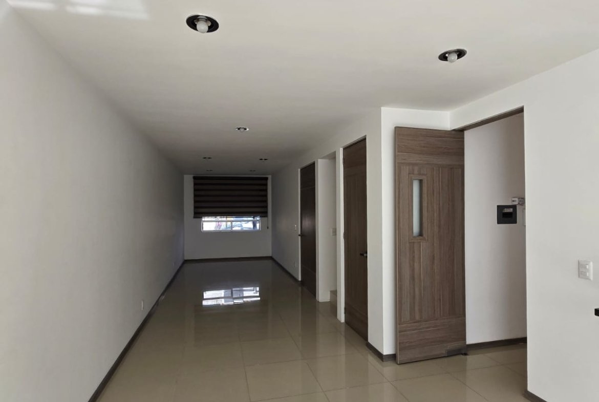 Whats App Image At 11.39.04 PM